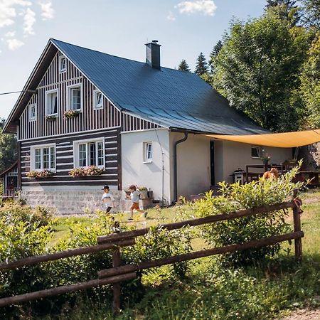 Villa Chata Fajfrtka à Janov nad Nisou Extérieur photo