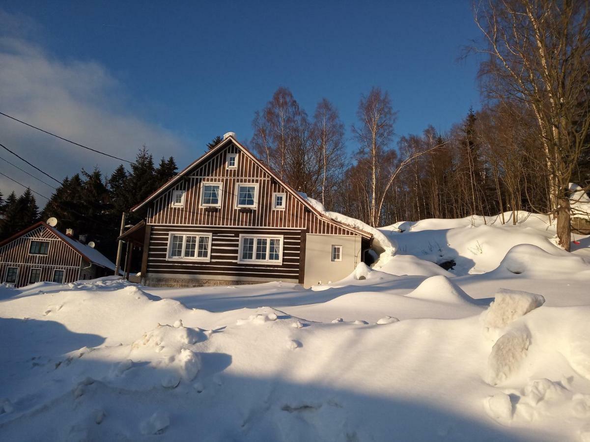 Villa Chata Fajfrtka à Janov nad Nisou Extérieur photo